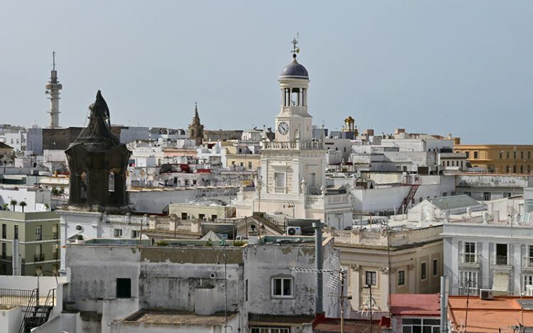 Vista de la capital desde una azotea del casco antiguo / FOTO: Eulogio García