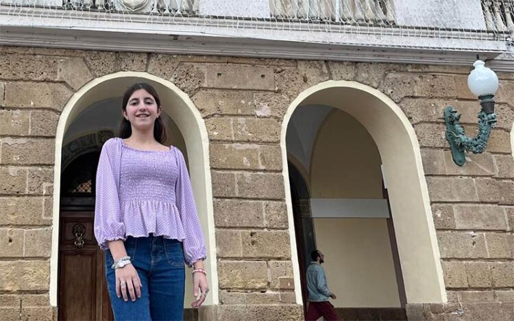 Ainhoa, posando / FOTO: Ayto.