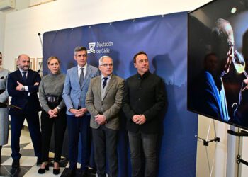 Visionando el nuevo video promocional de la Diputación / FOTO: Eulogio García