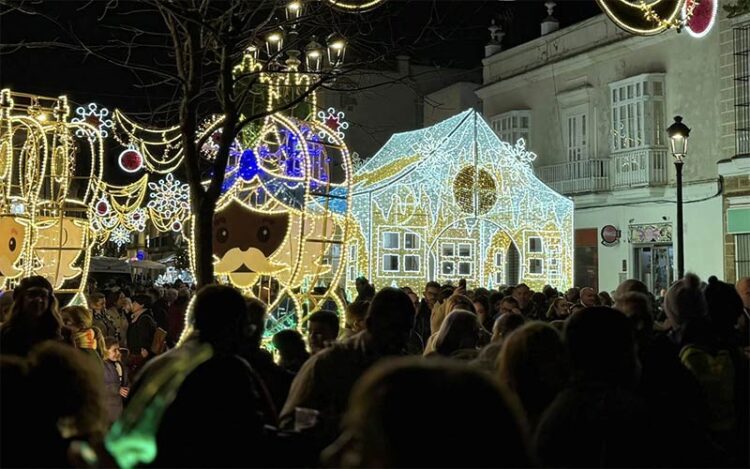Alumbrado navideño en el centro de la Villa / FOTO: Ayto.