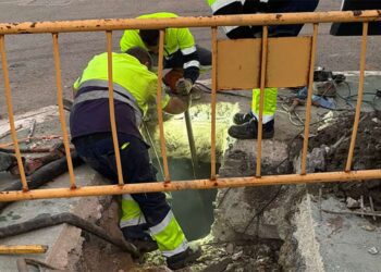 Operarios de GEN en plena faena / FOTO: Ayto.