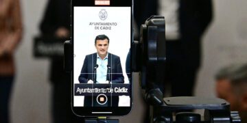 El alcalde en una pasada rueda de prensa / FOTO: Eulogio García
