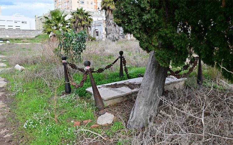 Interior del cementerio gaditano hoy día / FOTO: Eulogio García