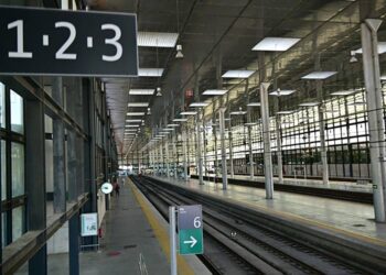 La estación gaditana en un momento de tranquilidad / FOTO: Eulogio García