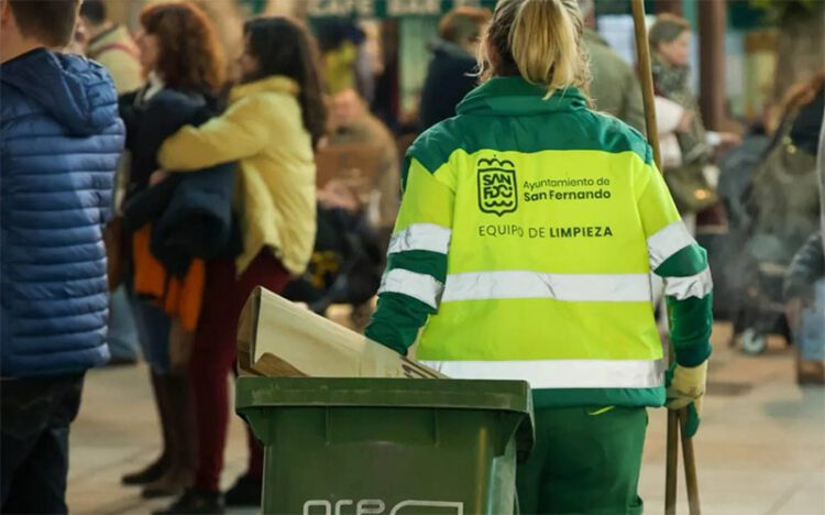 Barrendera en plena jornada / FOTO: Ayto.