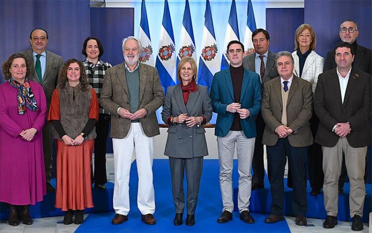 Posado navideño de la alcaldesa y su Gobierno / FOTO: Ayto.