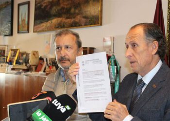 Román junto a su concejal de Urbanismo / FOTO: Ayto.