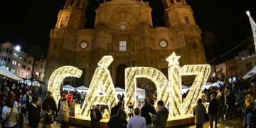 Uno de los atractivos de la Navidad en la plaza de la Catedral / FOTO: Eulogio García