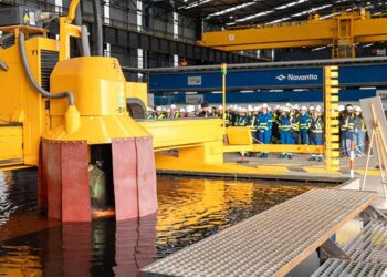 Primer corte de acero en Matagorda / FOTO: Navantia