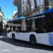 Uno de los nuevos autobuses circulando por la ZBE / FOTO: Ayto.
