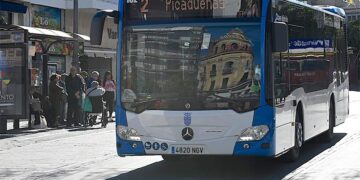 Uno de los nuevos autobuses de la flota / FOTO: Ayto.