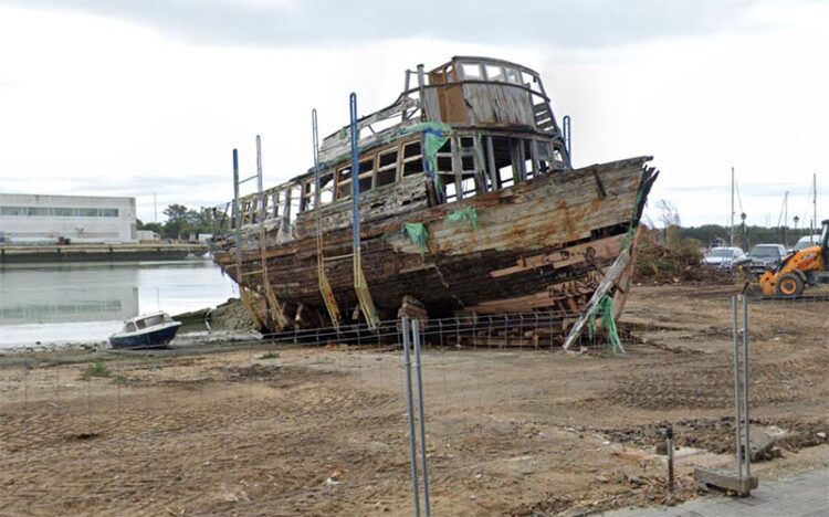 Estado de la embarcación hace ya un par de años / FOTO: Google Maps