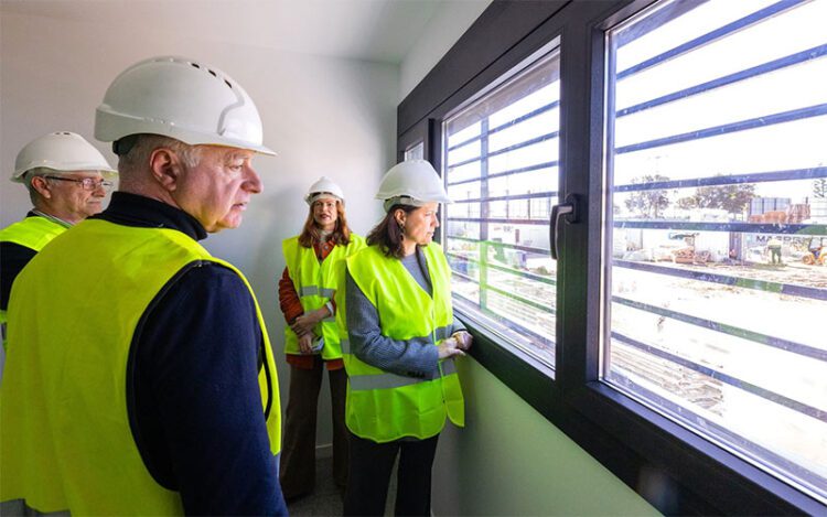 Reciente visita a las obras de una promoción pública en Ronda del Estero / FOTO: Ayto.
