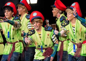 ‘Cádiz: El videojuego’, chirigota juvenil finalista / FOTO: Reyna -Ayto.