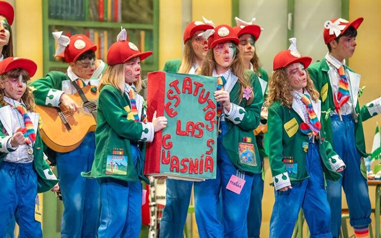 ‘Las guasnías’, primer premio de comparsas / FOTO: Reyna-Ayto.