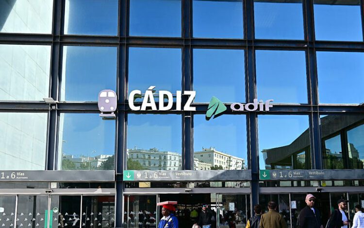 Entrada a la estación antes de las últimas obras / FOTO: Eulogio García