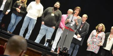 El jurado dando la cara con el Falla vacío / FOTO: DBC