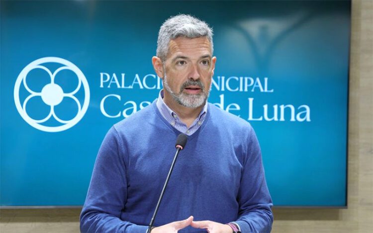 El alcalde informando de los cambios / FOTO: Ayto.