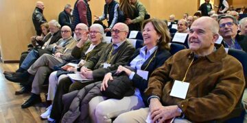 Asistentes históricos al acto conmemorativo / FOTO: Eulogio García