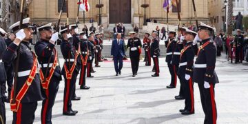 Un momento del acto conmemorativo en la plaza Mayor / FOTO: Ayto.