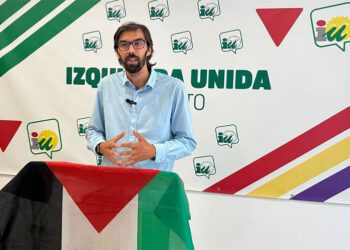 El concejal izquierdista en una pasada rueda de prensa / FOTO: IU