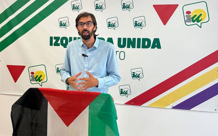 El concejal izquierdista en una pasada rueda de prensa / FOTO: IU
