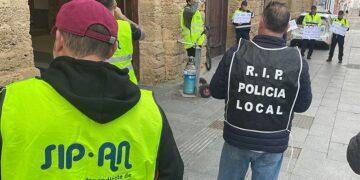 Protesta en la trasera del Ayuntamiento / FOTO: SPLI
