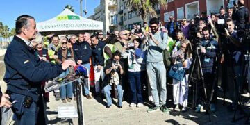 El consejero de la Presidencia tras el simulacro de maremoto en Cádiz / FOTO: Eulogio García