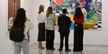 Visita inaugural a la muestra / FOTO: Eulogio García