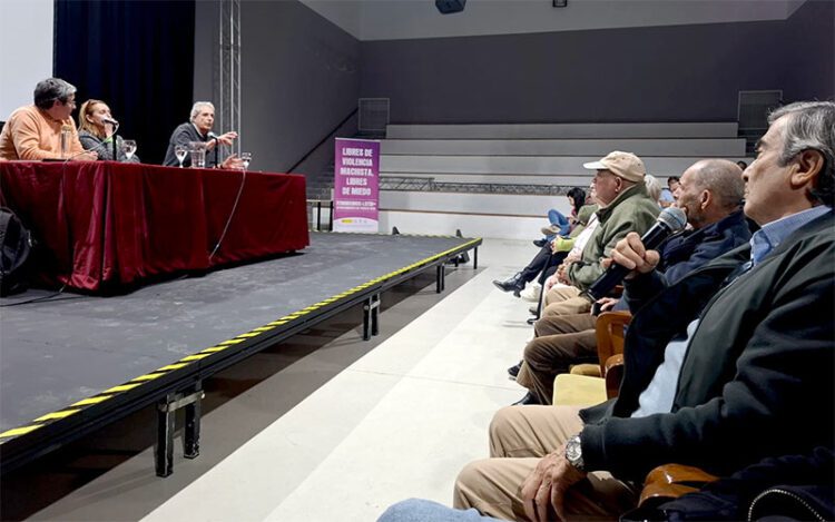 Un momento del encuentro convocado por el Gobierno local / FOTO: Ayto.