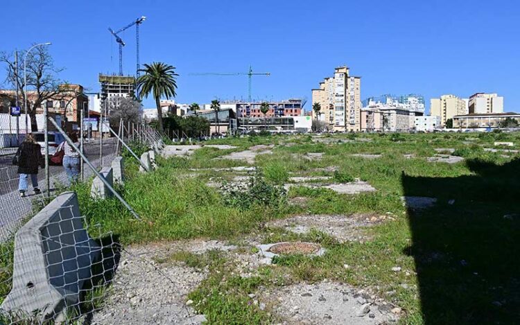 El solar de CASA ¿verá algún día el hospital? / FOTO: Eulogio García