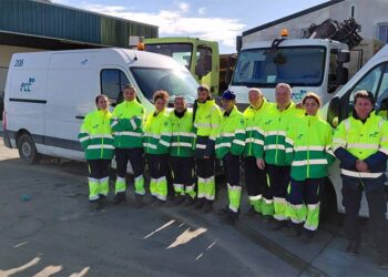 Parte de la plantilla ya con los nuevos uniformes / FOTO: FCC