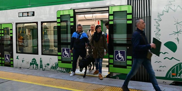 Llegando a la estación de la capital / FOTO: Eulogio García