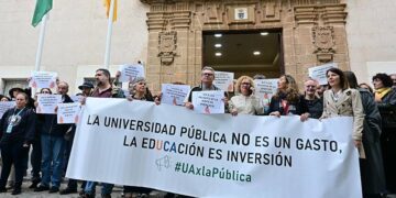 Concentración en la capital gaditana / FOTO: Eulogio García