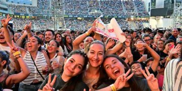 Ambiente previo al concierto de Manuel Carrasco de 2025 / FOTO: Eulogio García