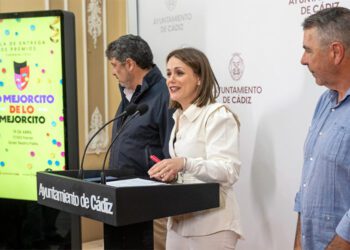 Gandullo junto a los presidentes de la Asociación de Autores y de la Cantera / FOTO: Ayto.