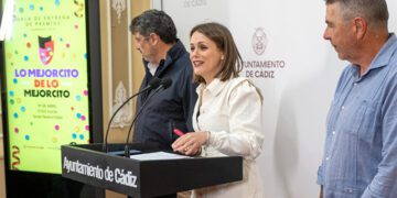 Gandullo junto a los presidentes de la Asociación de Autores y de la Cantera / FOTO: Ayto.