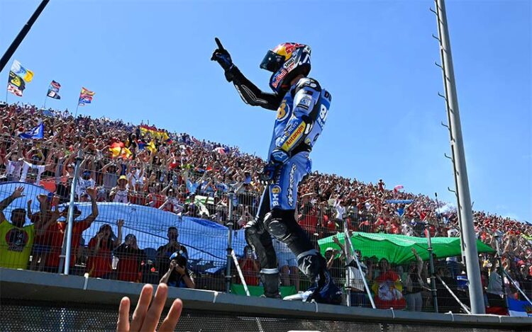 Álex Márquez celebrando su triunfo / FOTO: Circuito de Jerez