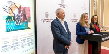 Presentando el cartel en el Ayuntamiento / FOTO: Ayto.