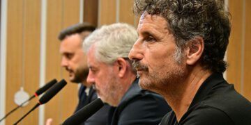 Idiakez en primer plano junto a Cala y Vizcaíno / FOTO: Eulogio García