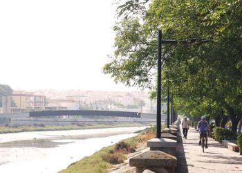 Paseo junto al río Iro / FOTO: Ayto.