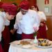 Alumnos en unas pasadas jornadas gastronómicas de la Escuela / FOTO: Eulogio García
