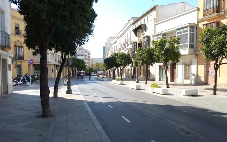 Una de las calles reurbanizadas del centro jerezano / FOTO: DBC