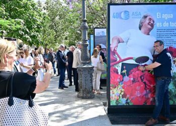 Durante la inauguración de la muestra en Cádiz / FOTO: Eulogio García