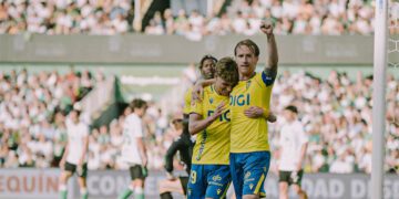 Álex festejando su último gol de amarillo / FOTO: Cádiz CF
