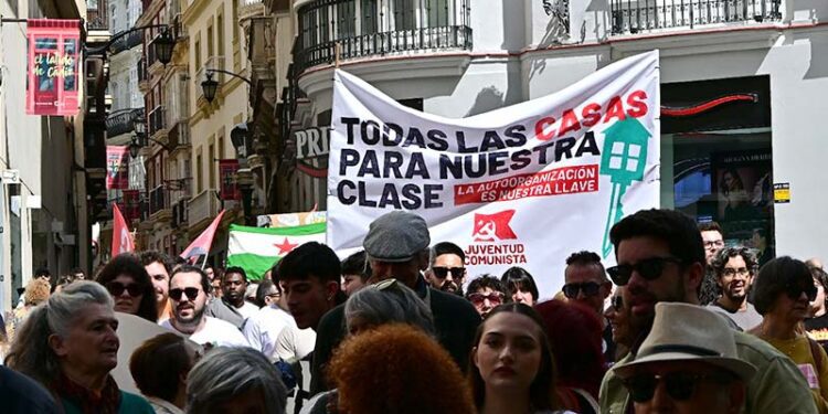Una pasada manifestación por el derecho a la vivienda / FOTO: Eulogio García