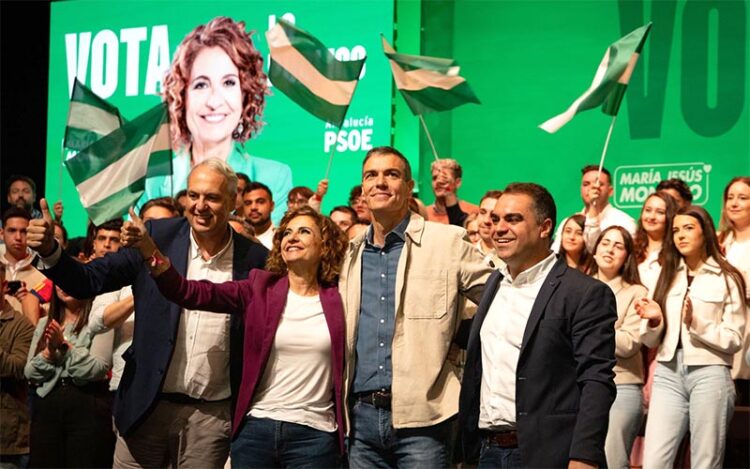 Sánchez, junto a Montero, Cornejo y Ruiz Boix / FOTO: PSOE