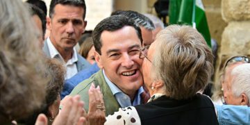 Baño de masas entre militantes / FOTO: Eulogio García