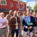 Sanz haciendo campaña en El Puerto junto a los suyos / FOTO: PP