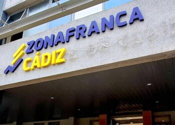 A la entrada de la sede del Consorcio / FOTO: Zona Franca